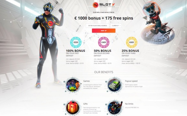 Пример космического лендинга Playattack